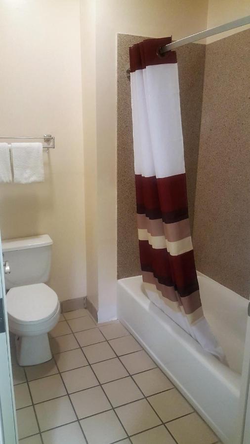 Red Roof & Houston - Humble/iah Airport Motel 2*